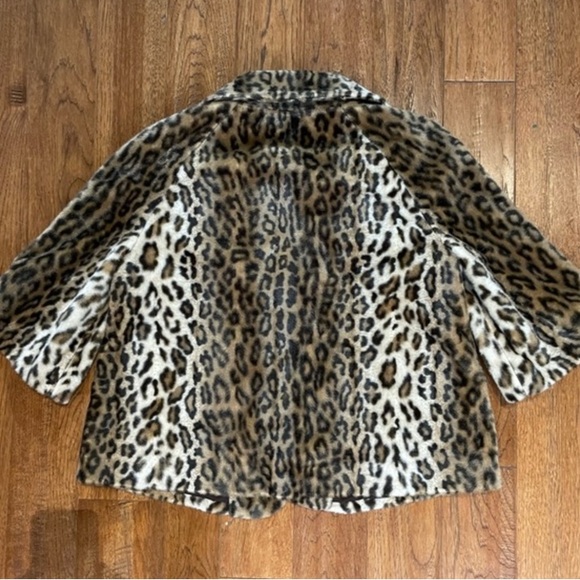 Joseph Ribkoff faux leopard print jacket- size 8 - Picture 3 of 7